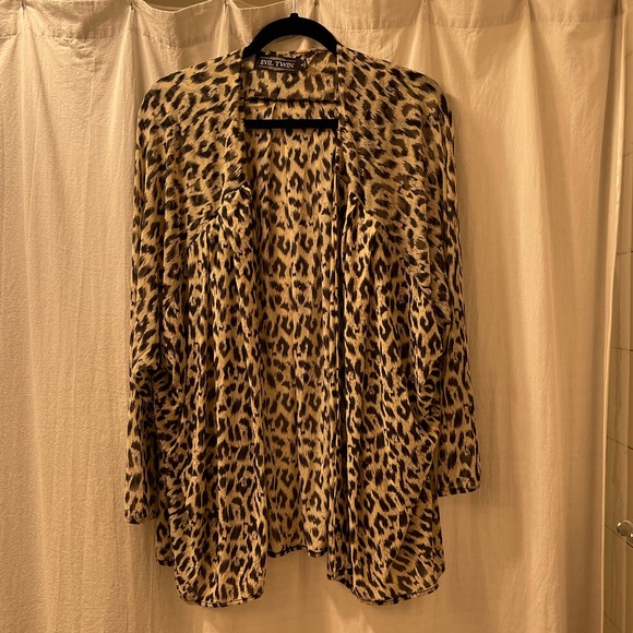 Animal print cardigan, size small - Picture 1 of 4